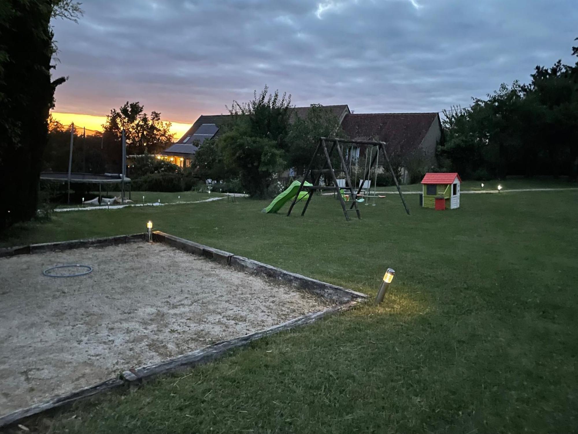 Gîtes le FLORELIEN Payrac Extérieur photo